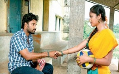 Attakathi (2012)