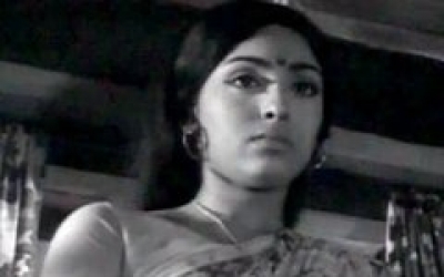 Aval Oru Thodar Kathai (1974)