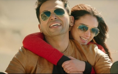 Kaatru Veliyidai (2017)